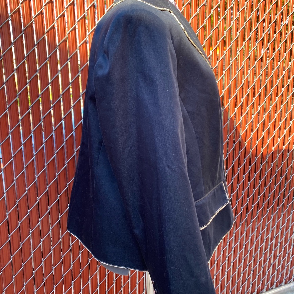 Jacket - Picture 3 of 6